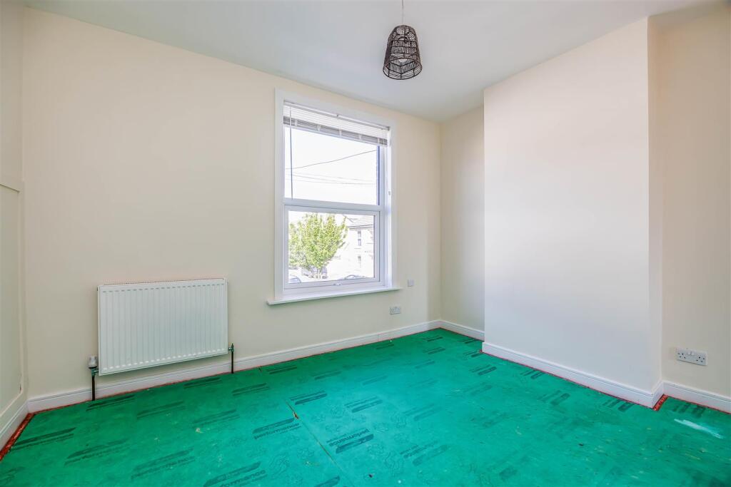 62 Lynn Road, Fratton-Small-PorticoMarketing-SoldB