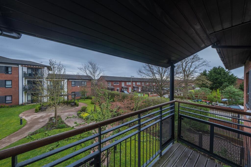 53 Hazelmere-015.jpg