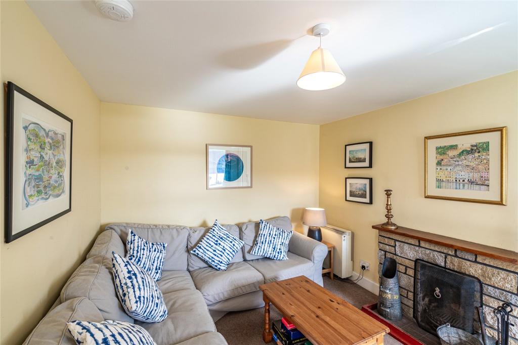 Sitting/Dining Room