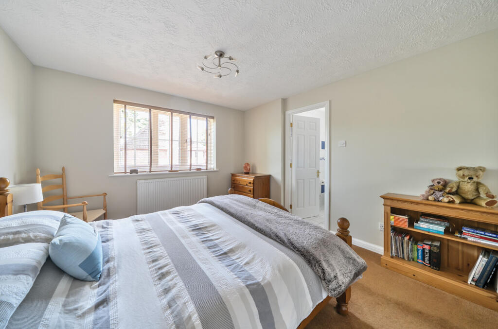 1316000-4-68654bd...