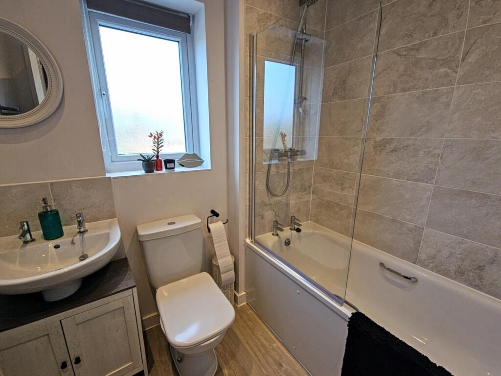 Main Bathroom