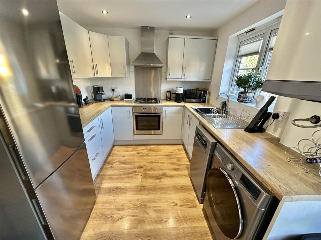 Bramleys Estate Agents - Greenfield View - Batley 