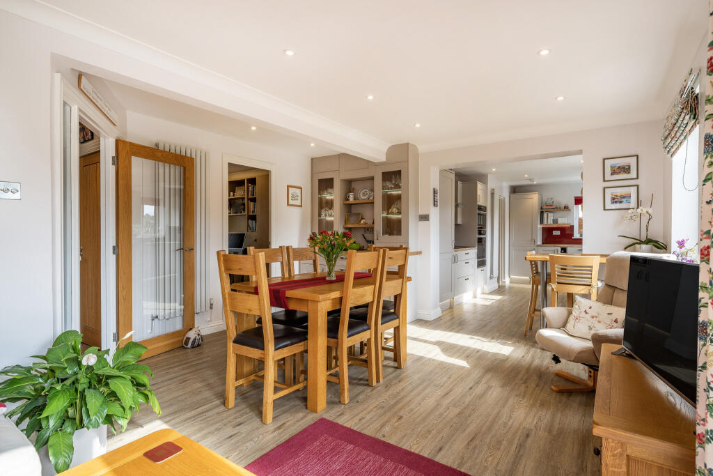 Open Plan Kitchen / Dining Room