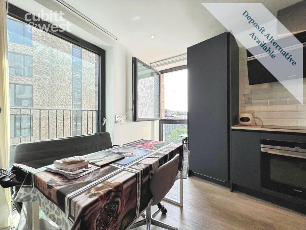 Kitchen/Views