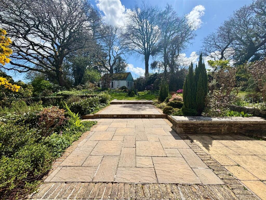 GARDEN.jpg