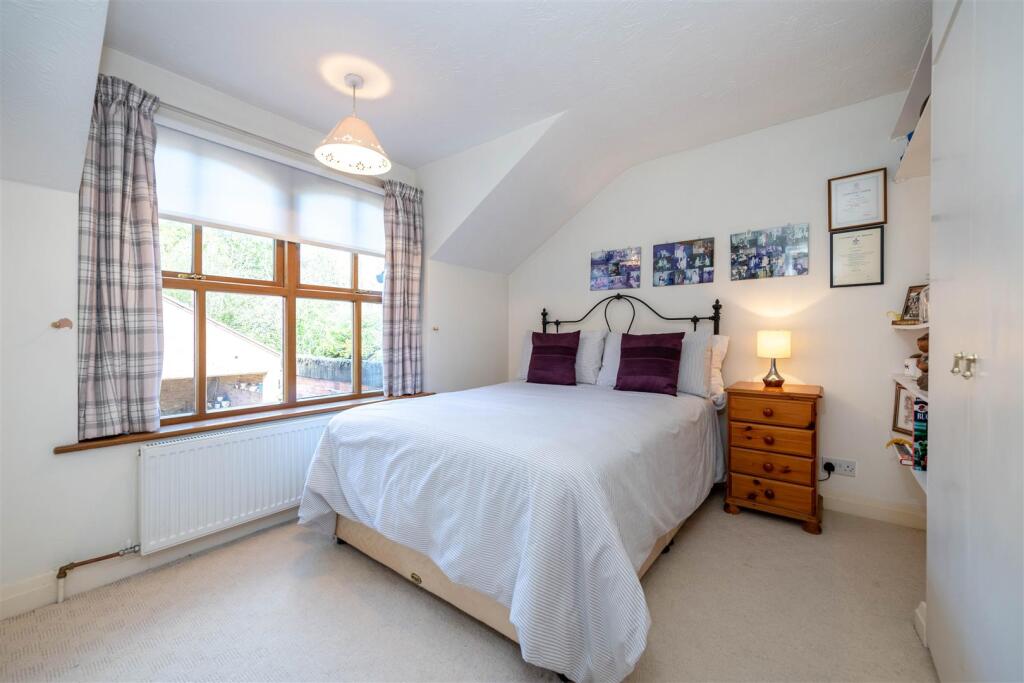 bed 3.jpg
