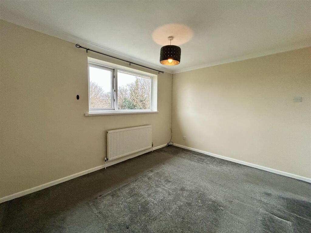 Bedroom 1.jpeg