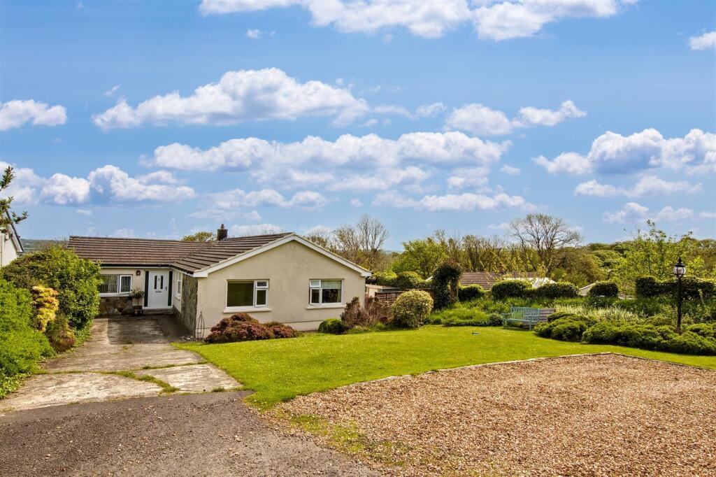 Front garden and parking