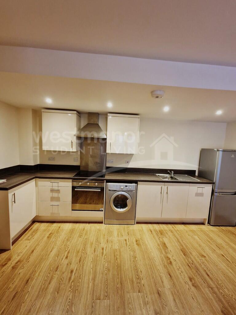 FLAT 10