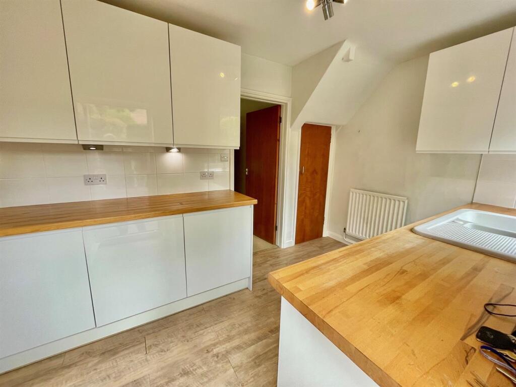 2 Walden Place Kitchen 2.jpg