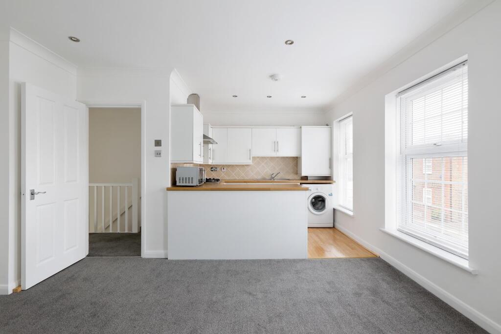 Kitchen / Living Room