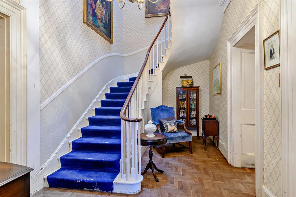 8494846-Interior06-800.jpg