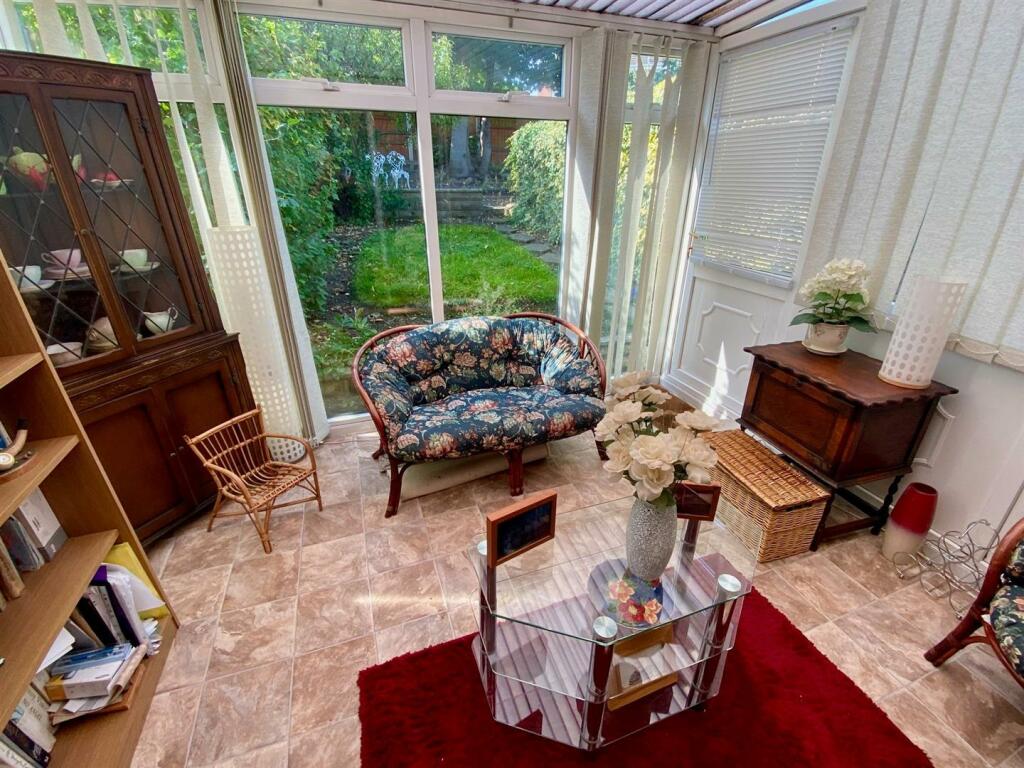 Bramleys Estate Agents - Park Lea - Bradley (3).jp