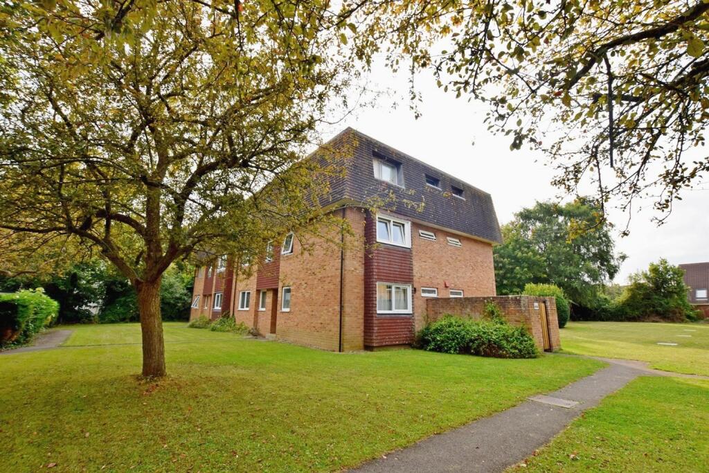 Elm Grove South, Barnham, Bognor Regis, PO22