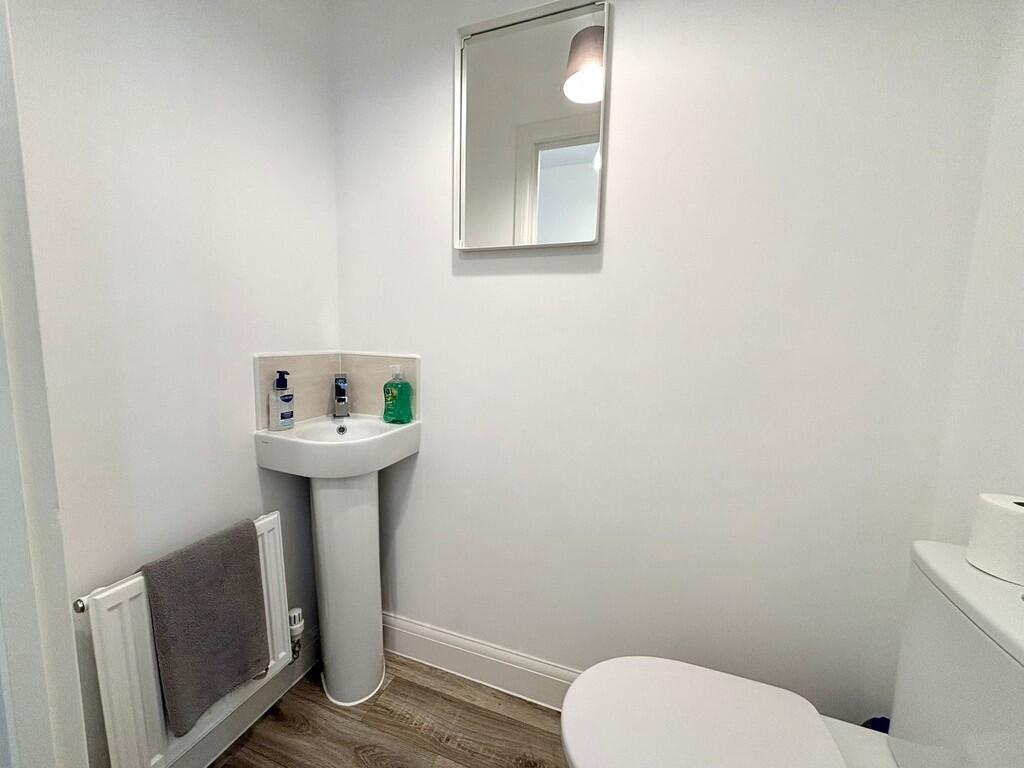 downstairs wc