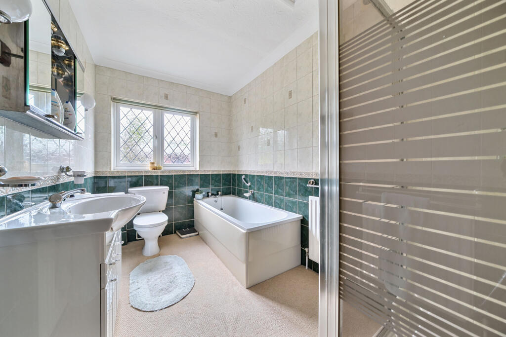 1328529-8-6888d25...