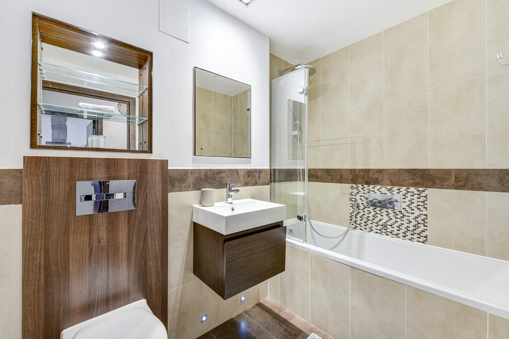 101 Orbis Wharf (...