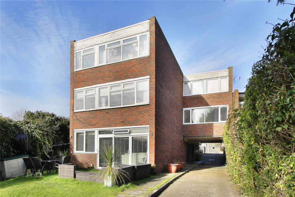 property in Melrose Road, 
Wandsworth, SW18
