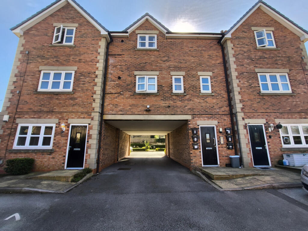 Halifax Road, Liversedge, WF15