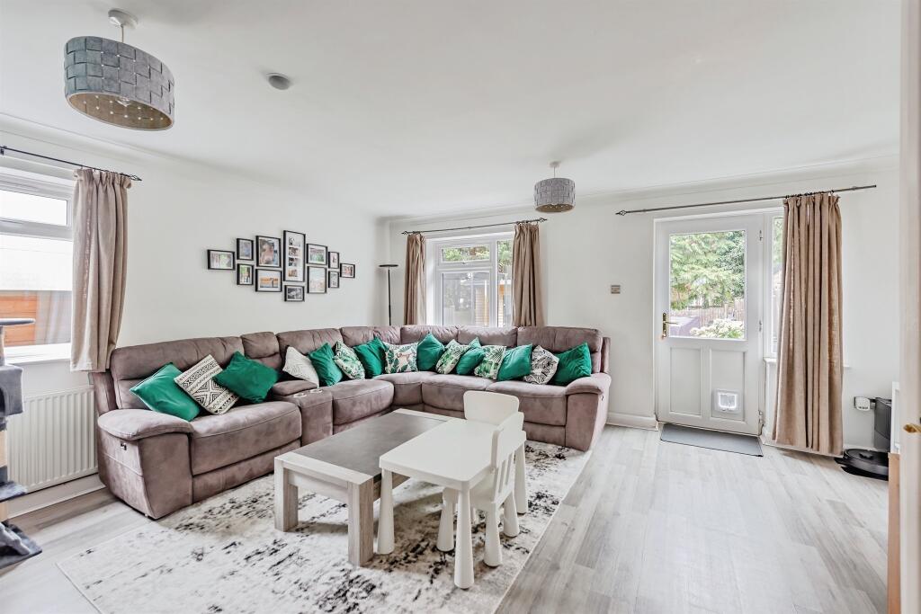 Living &amp; Dining Room