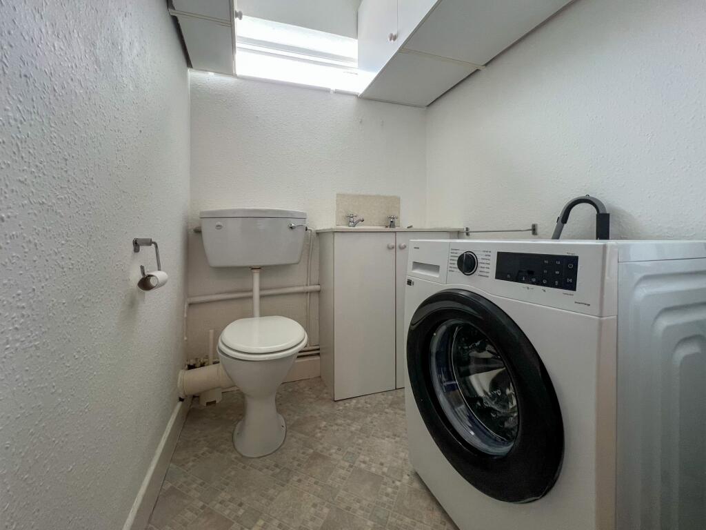 Utility Room/WC