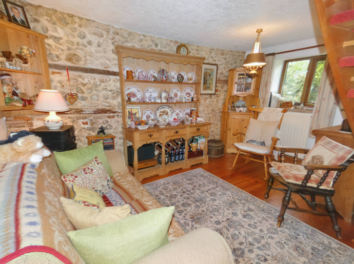 Sitting/Dining Room