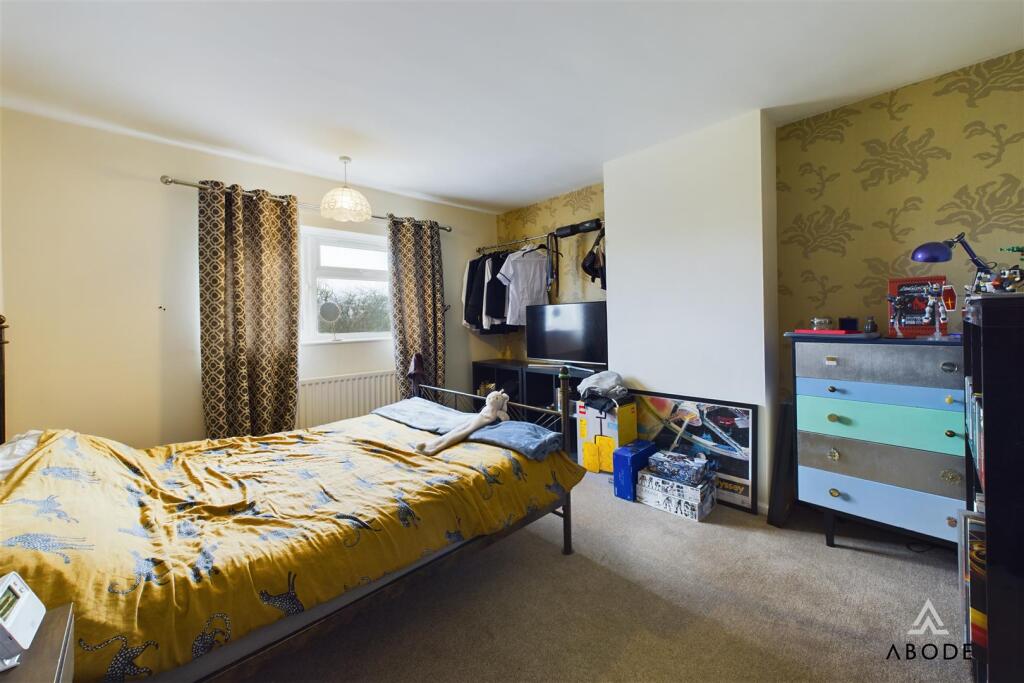 CAM04151G0-PR0117-STILL015.jpg
