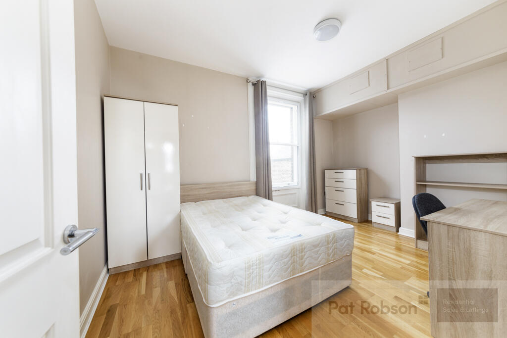 5 regent house381.jp