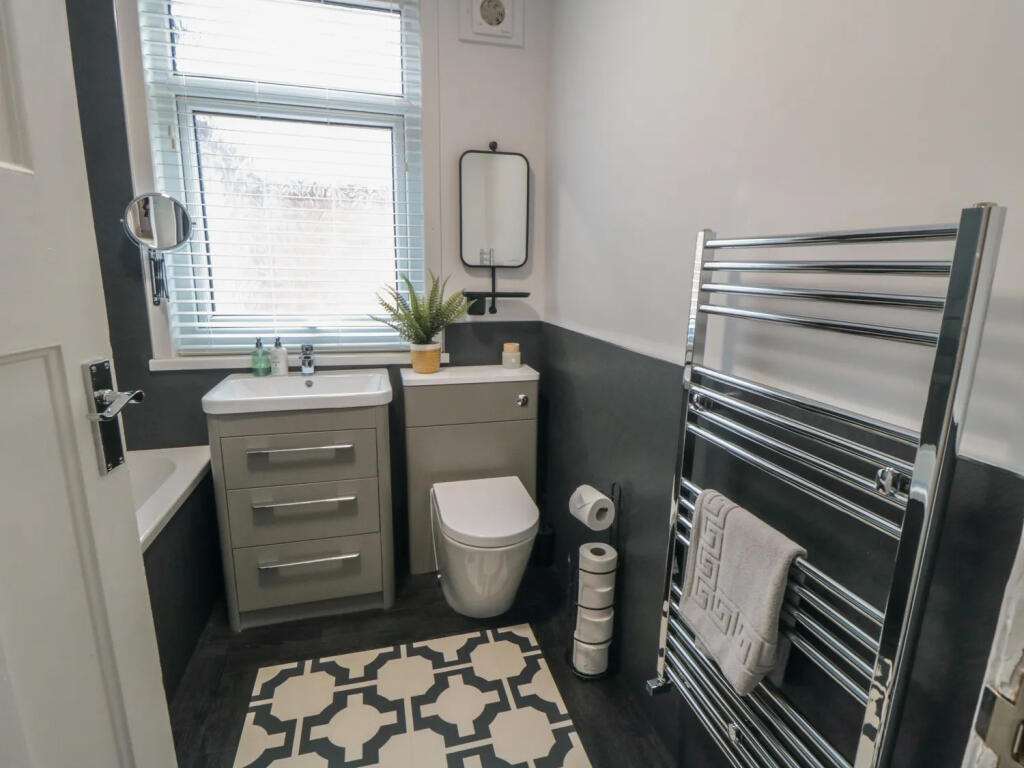 sc_1698304559_1096094_25