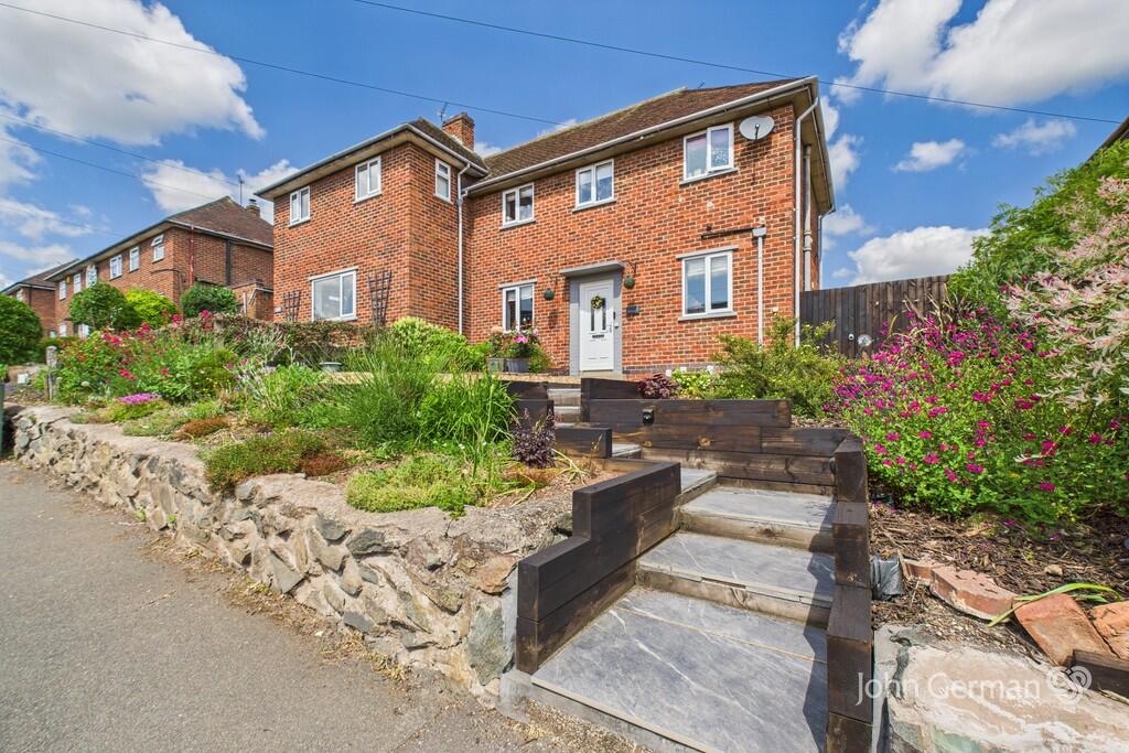 Golden Square, Hathern