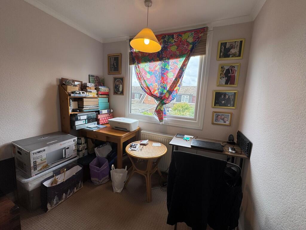 11 hancocks bedro...