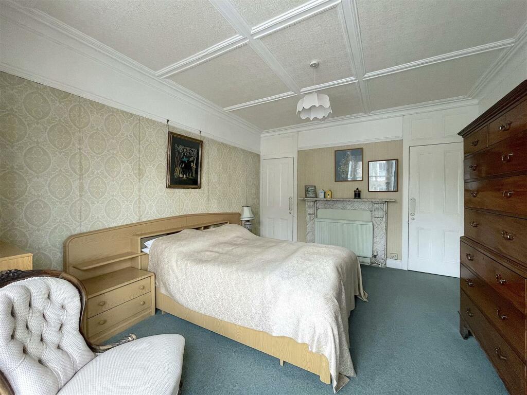 Bedroom One (1).jpeg