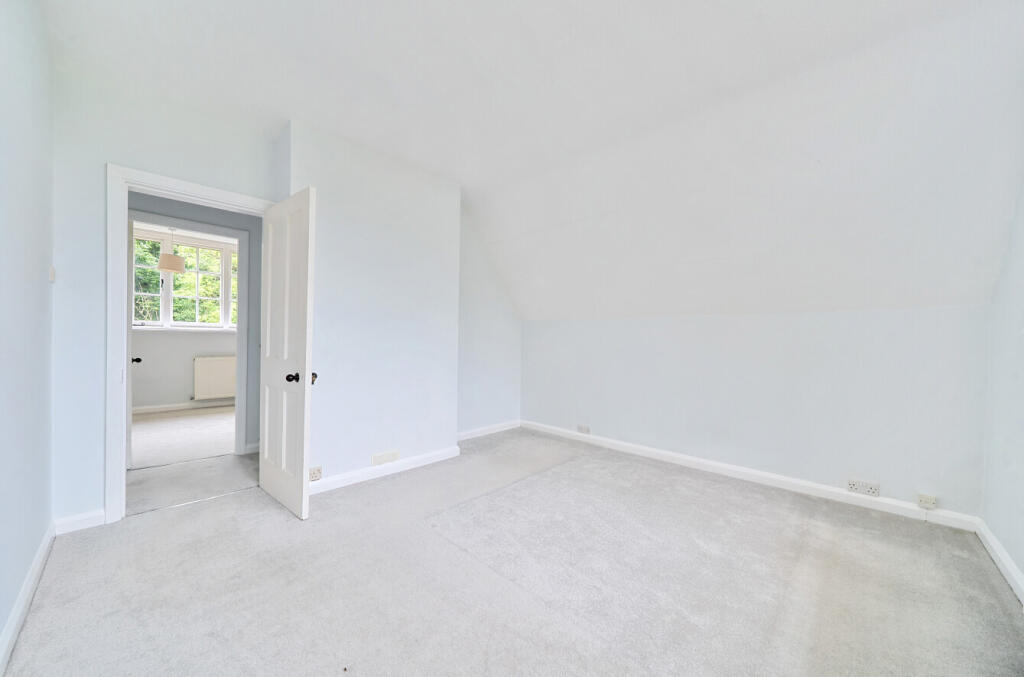 1307144-18-684ac3...