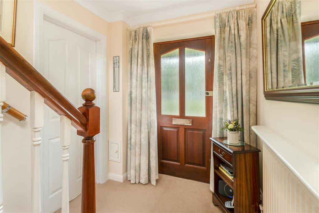 31 Foscote Rise -6.jpg