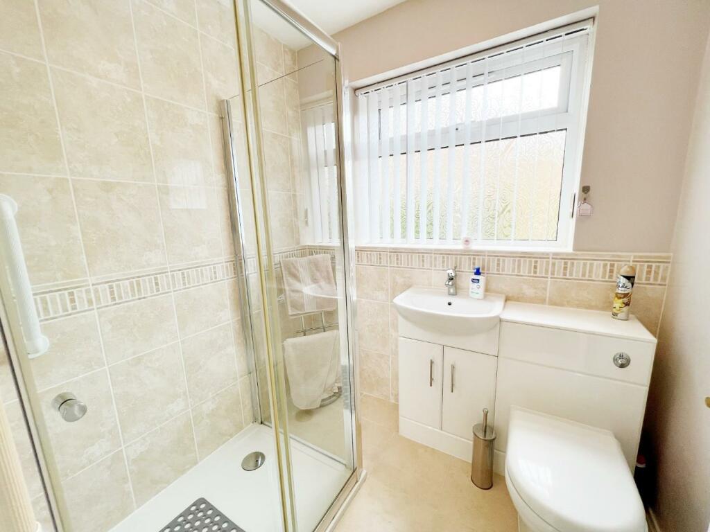 Shower Room.jpg