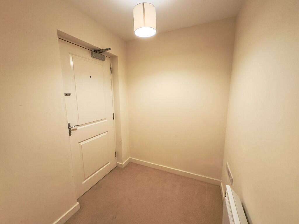 ENTRANCE/OFFICE AREA