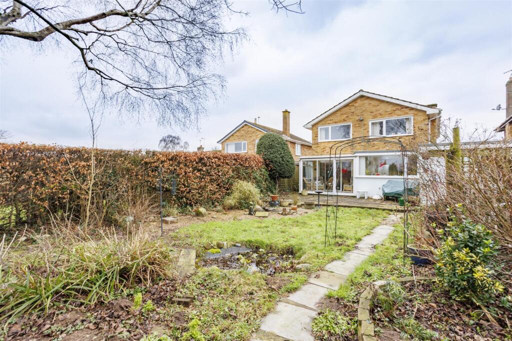 16_Maple_Lane_Externals_7.jpg