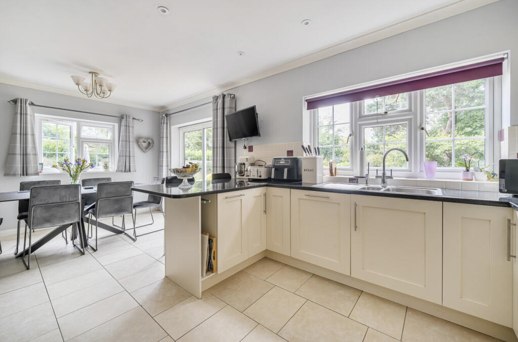 1317168-30-686556...