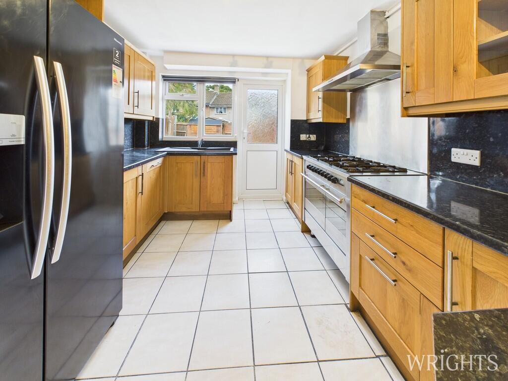 CAM02796G0-PR0494...