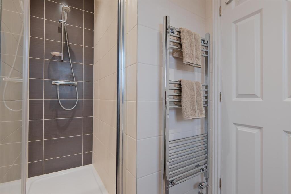 046-2 Devine Court, Wishaw, ML2 7ES.jpg