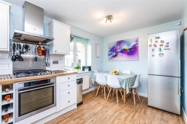 74965_P4087H3416_IMG_00_0000_max_656x437