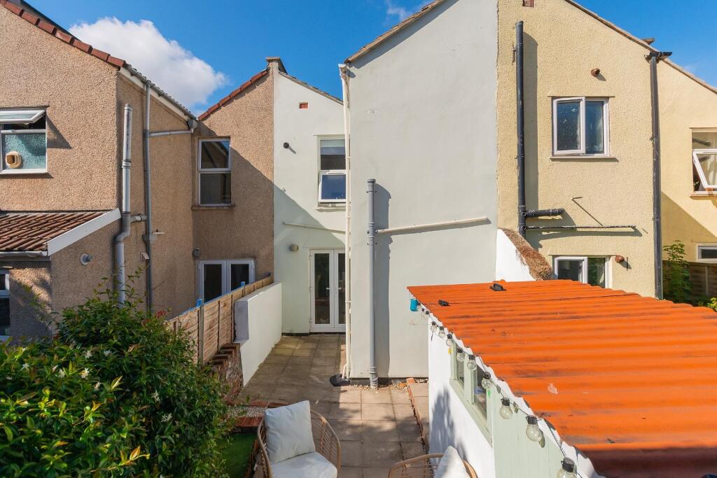 1W9SAN - External E.jpg