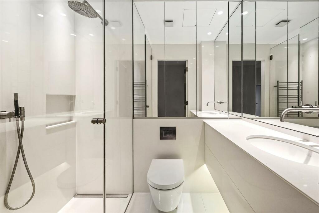 Flat FGH, 54 56 Cadogan Square (27).jpg