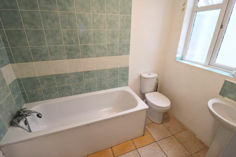 DOWNSTAIRS BATHROOM