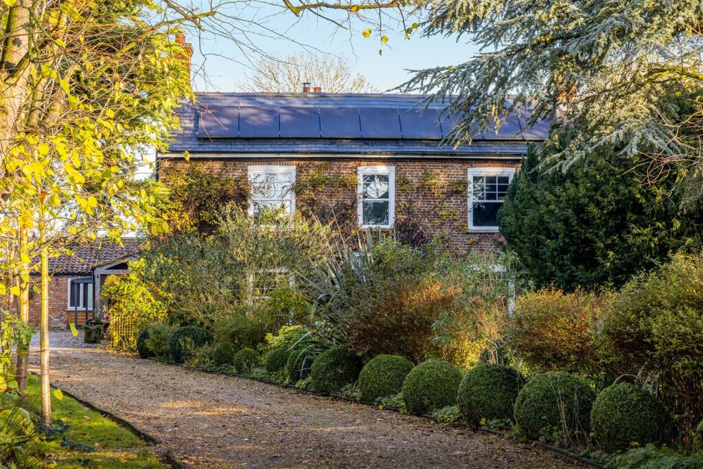 The Old Farmhouse (Old Leake)-7.jpg