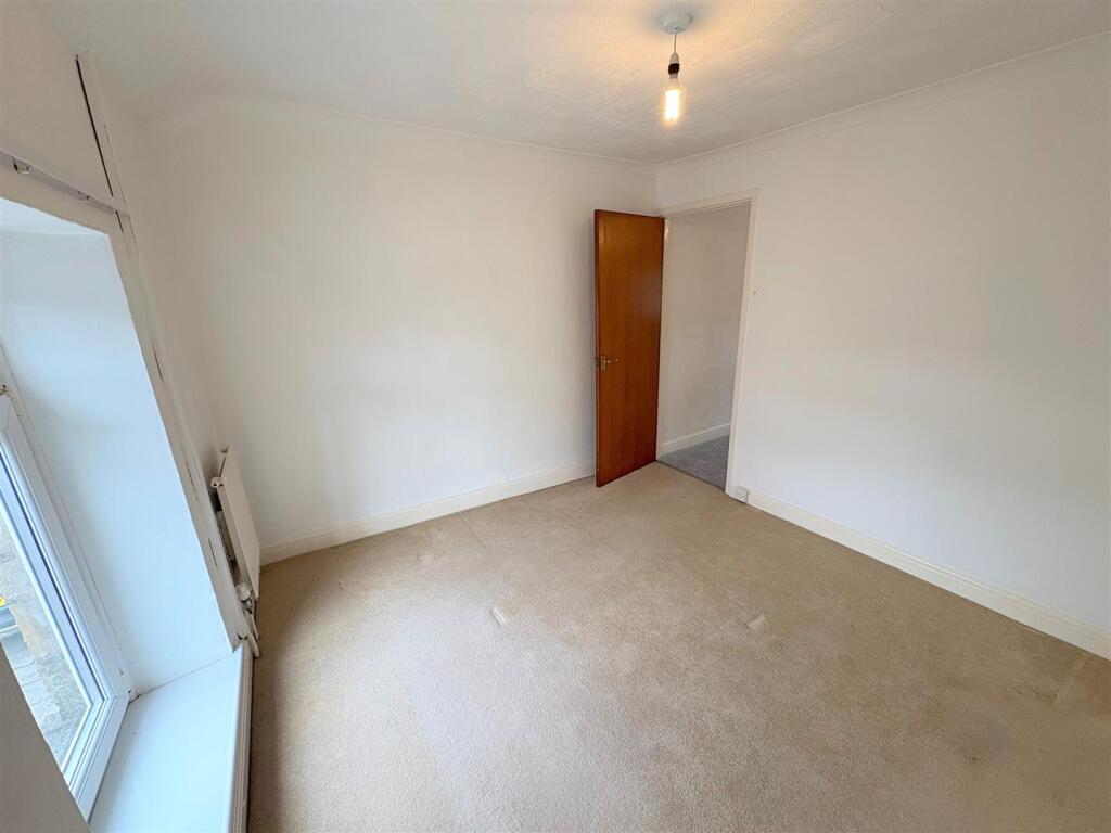 Bedroom 2c.jpg