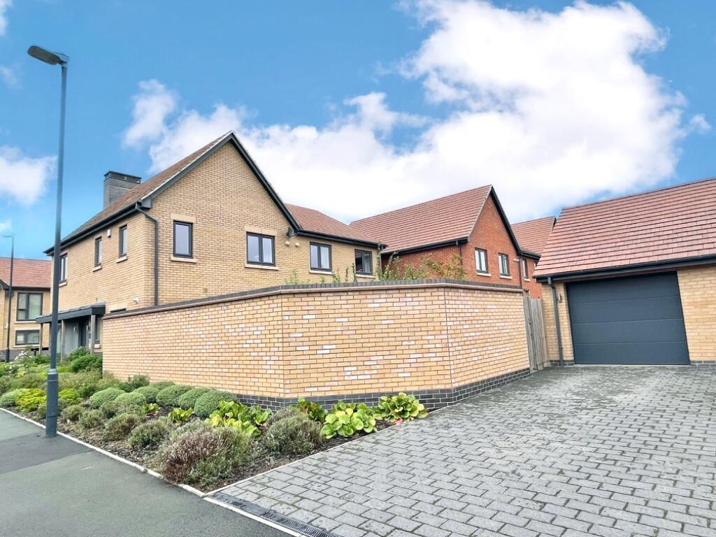 Garage/Driveway