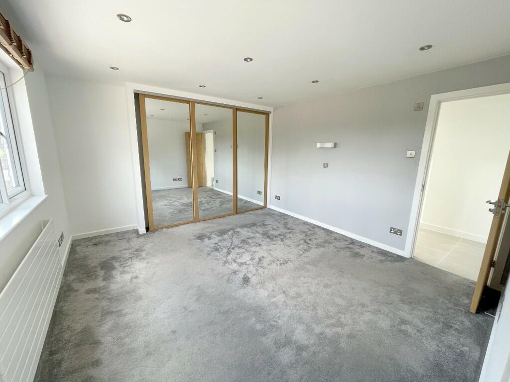 BEDROOM 2 (1ST)