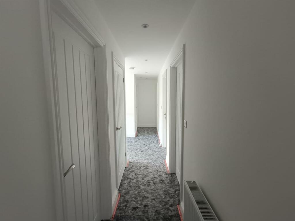 New hallway photo 8 Parc.jpg