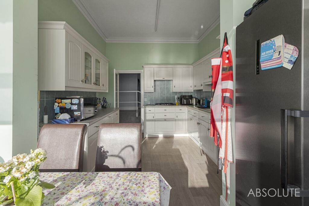 Ground floor breakfast room and kitchen